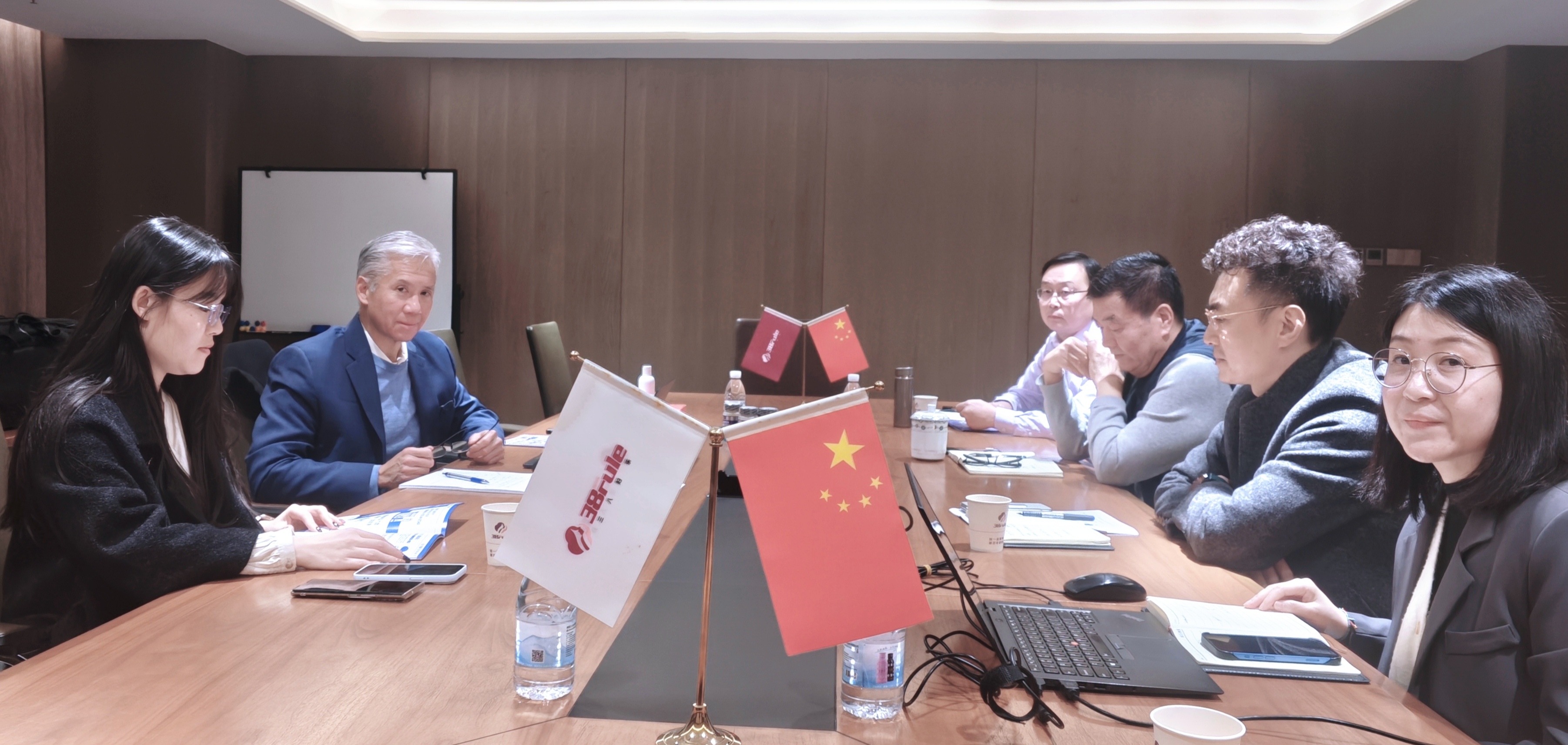 新聞｜美國安永（EY）金融分析師Jason chao參訪三八婦樂集團(tuán)